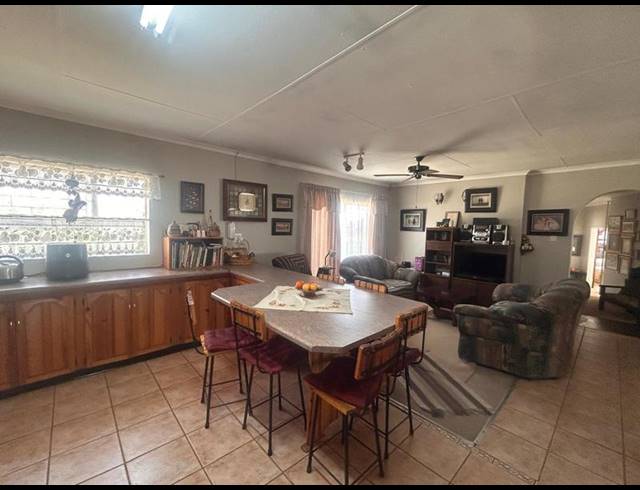 4 BEDROOM HOUSE FOR SALE IN STANDERTON CENTRAL